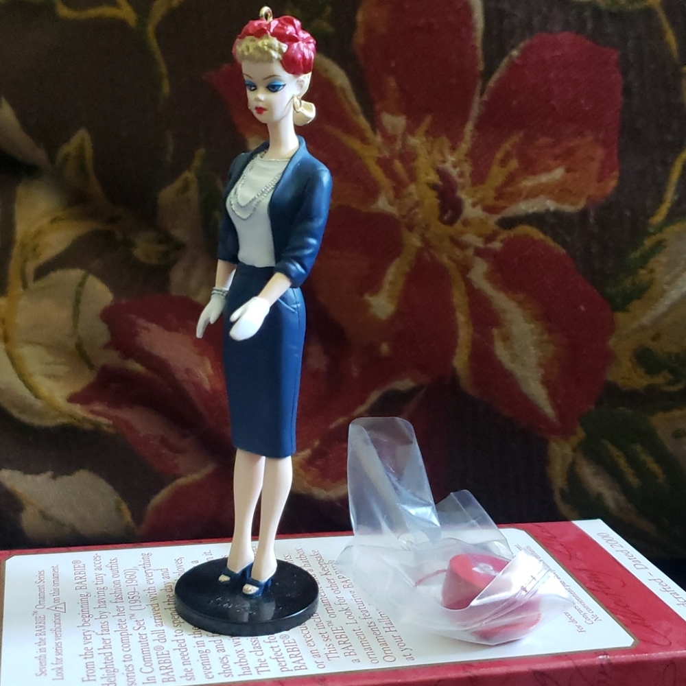 Commuter set barbie and h as boxes ornament set